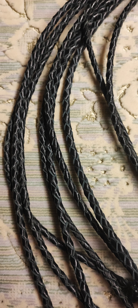 Peitsche mit Knoten schwarz